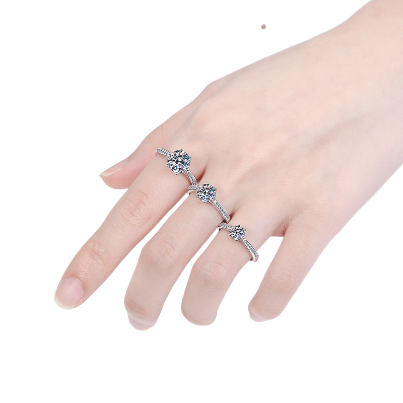 Hayesaura | Quiet Luxury Six-Prong Minimalist Moissanite Solitaire Ring