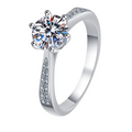 Hayesaura | Micro-Pave Six-Prong Korean Niche Moissanite Ring