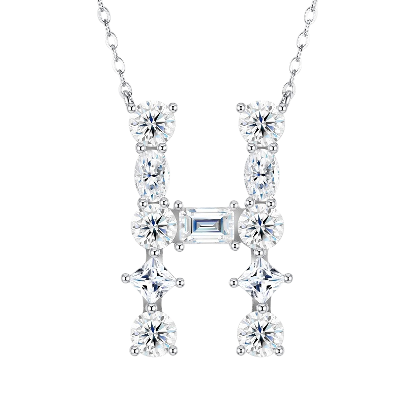 Hayesaura | Street Hip-Hop 18K Plated D-Color Moissanite 26 Initial Letters Necklace | Unisex Avant-Garde Clavicle Chain Statement