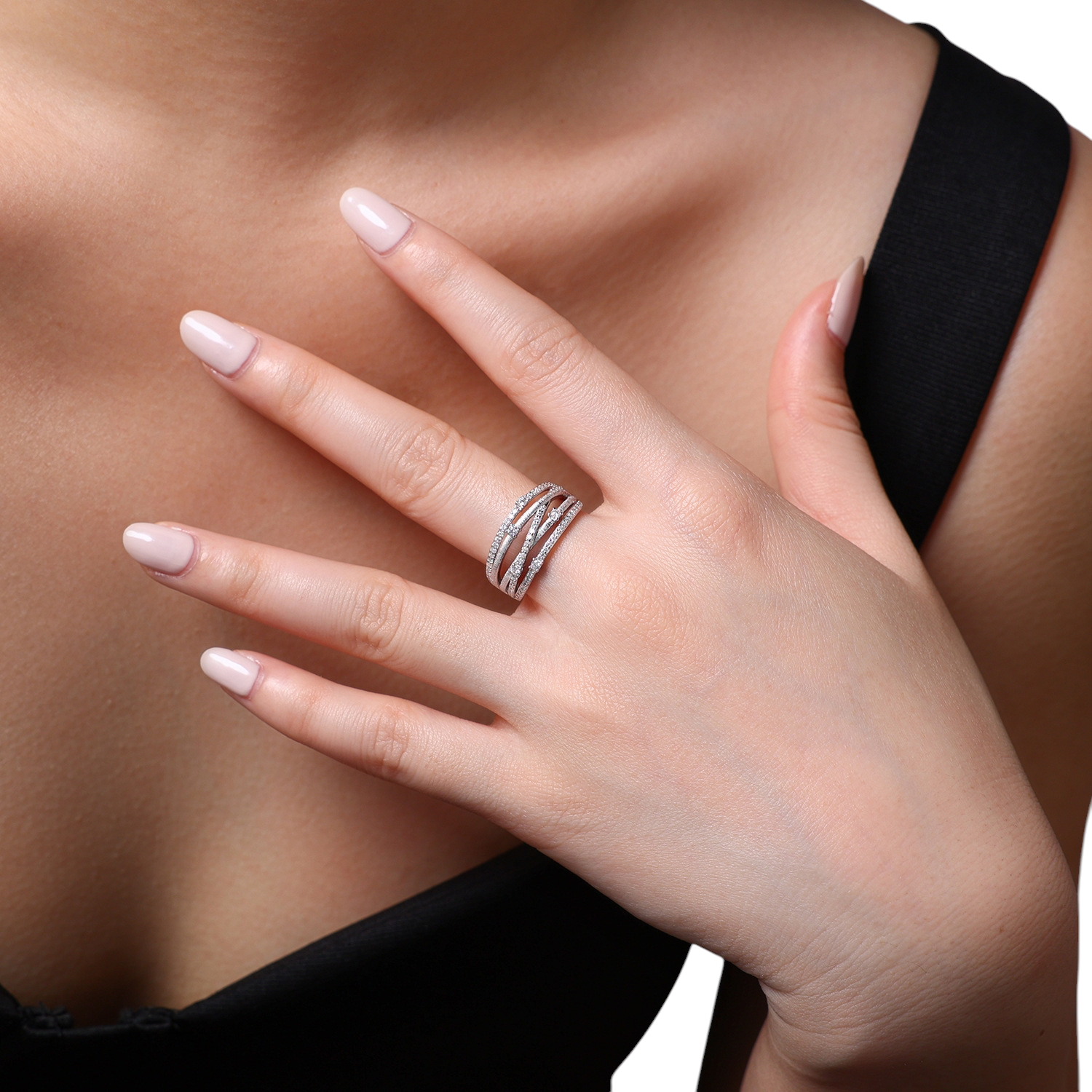 Hayesaura | Regal Heritage Micro-Pavé Round Ruby Halo Ring | Old Money Evening Gala Statement