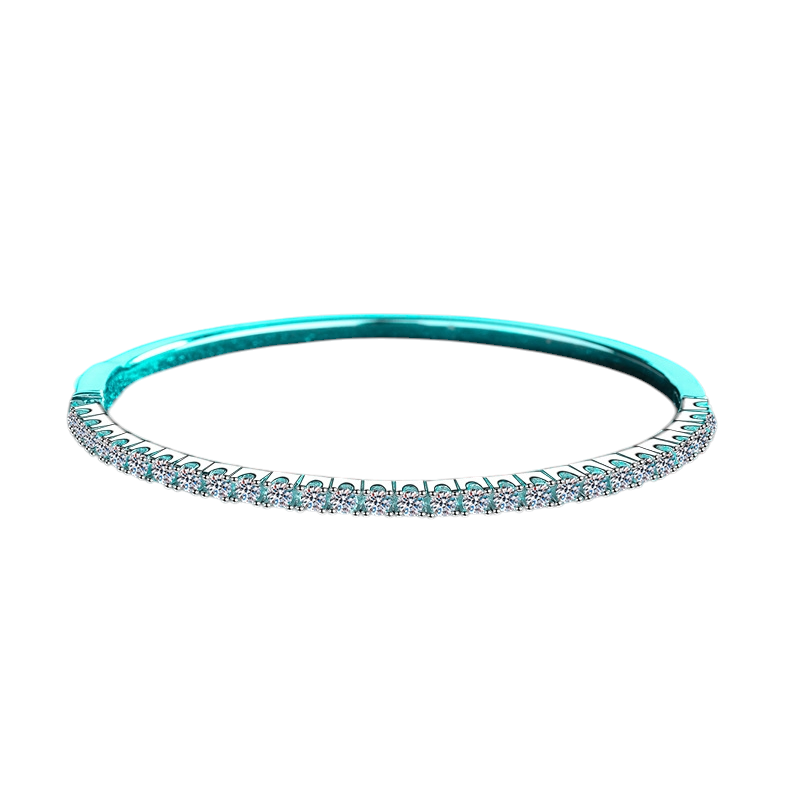 Hayesaura | Clean Fit 18K Plated Minimalist Moissanite | Office Siren Daily Commute Bracelet