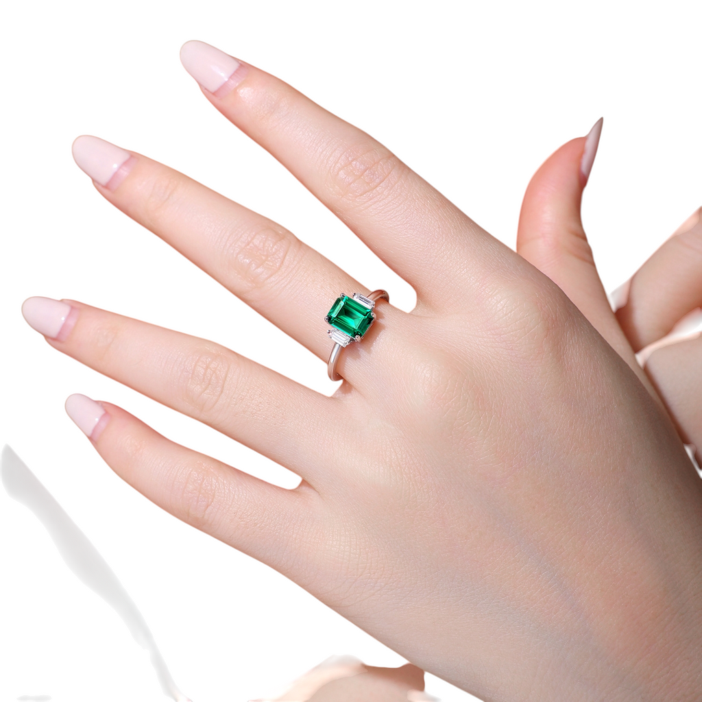 Hayesaura | Vintage Glamour 18K Gold Plated Moissanite Halo | Old Money Bridal Engagement Ring