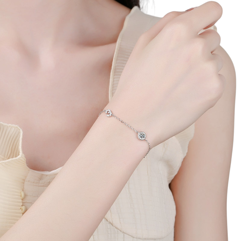 Hayesaura | Coquette Romance 18K Plated Bowknot Moissanite | Delicate Adjustable Bracelet