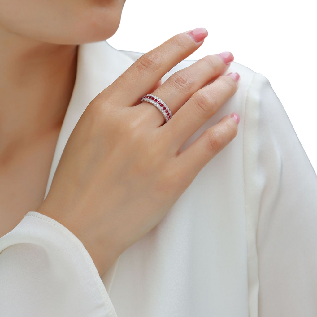 Hayesaura | Clean Fit 18K Plated Oval Lab-Grown Gemstone Solitaire | Minimalist Daily Commute Ring