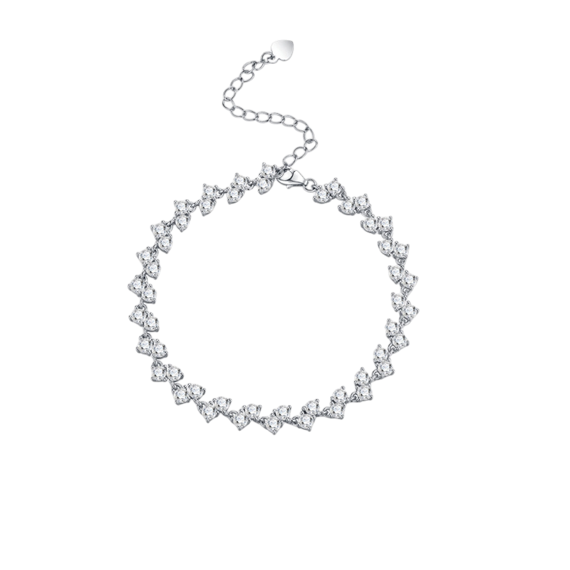 Hayesaura | triangle Brilliant Solitaire 18K Plated Moissanite Chain | Clean Fit Office Daily Commute