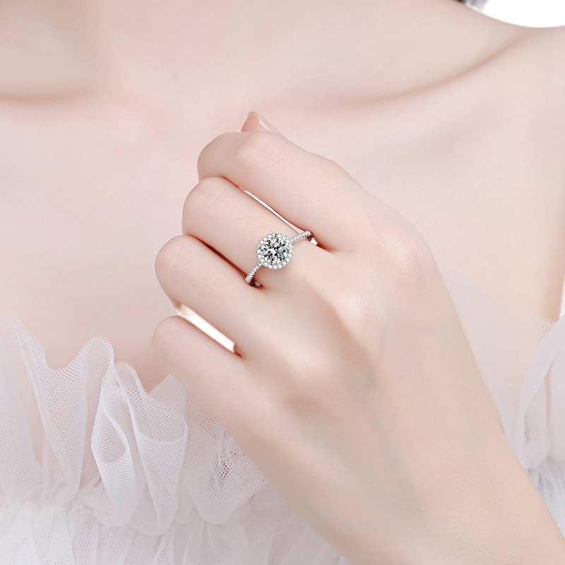 Hayesaura | Low-Key Bezel-Set Micro-Pave Moissanite Euro Band