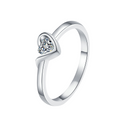 Hayesaura | Asymmetric Heart Shaped Moissanite Coquette Ring