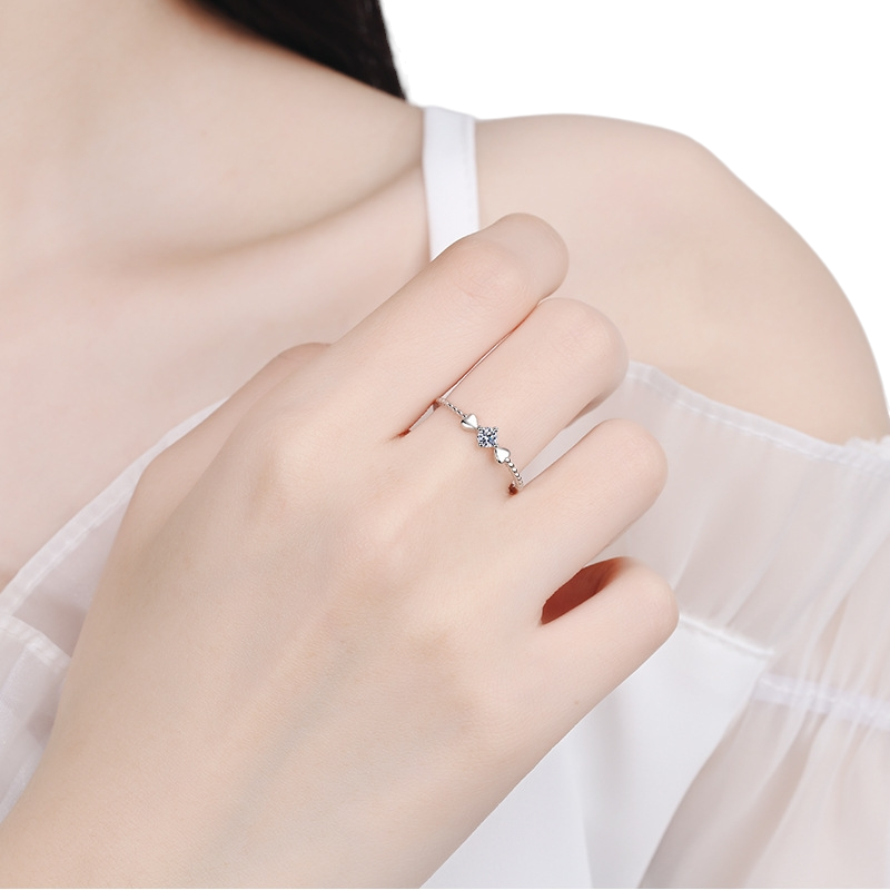 Hayesaura | You Are in My Heart Four-Prong Moissanite Ring