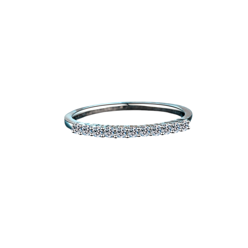 Hayesaura | Heart Motif Floral Crown Prong Moissanite Romantic Ring