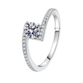 Hayesaura | Acubi Style 18K Plated Star Trail Micro-Pavé Moissanite Band | Minimalist Tail Ring